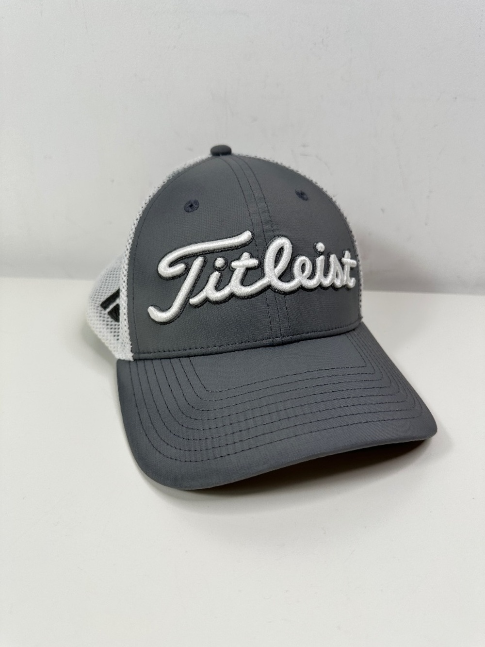 Titleist Golf Hat Adjustable Gray Performance Cap Pro V1 FootJoy FJ Logo Mens
